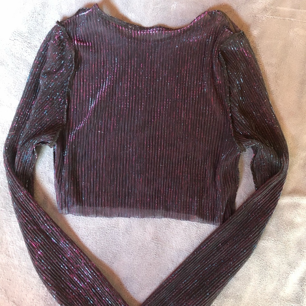 Super cute see-through long sleeve crop top